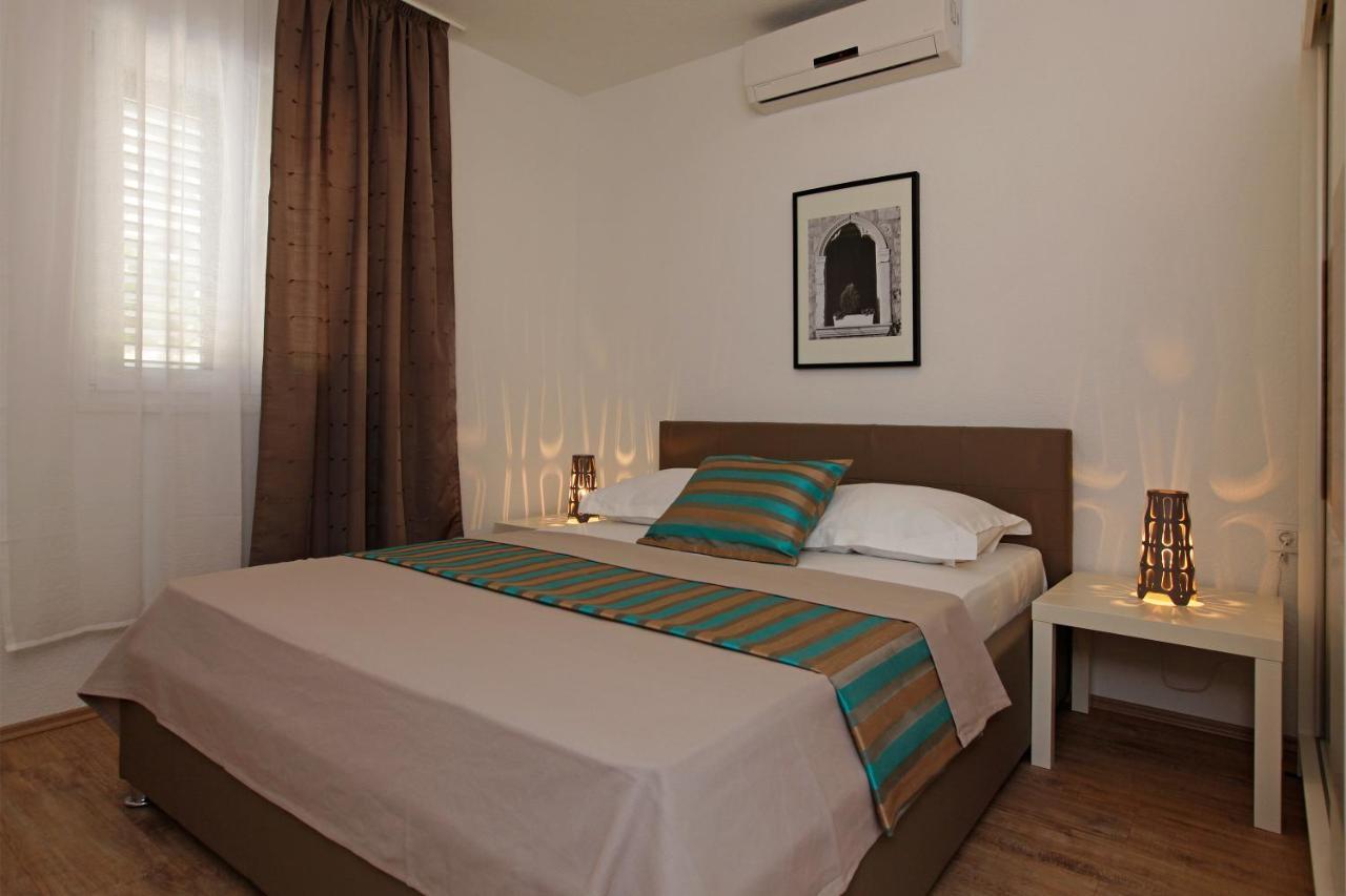 Iris Apartments Bol (Adults Only) 外观 照片