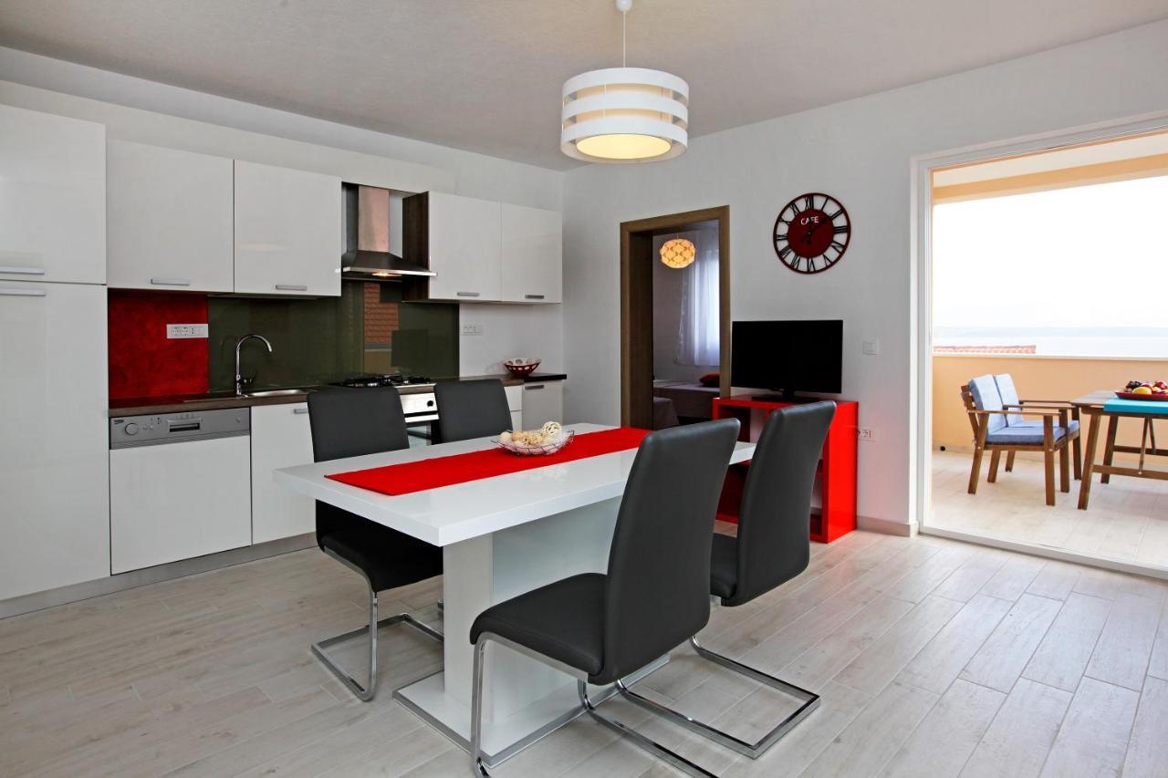 Iris Apartments Bol (Adults Only) 外观 照片