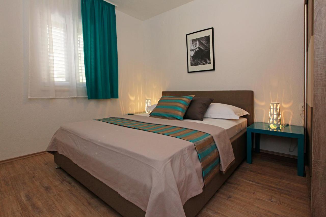 Iris Apartments Bol (Adults Only) 外观 照片